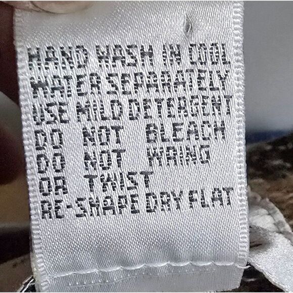 Vintage Christopher & Banks Leaf Pattern Cardigan Sweater Black & Tan Hand Embro - Picture 8 of 9